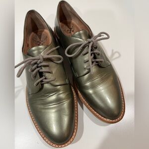 Vince Camuto Olive Metallic Oxford